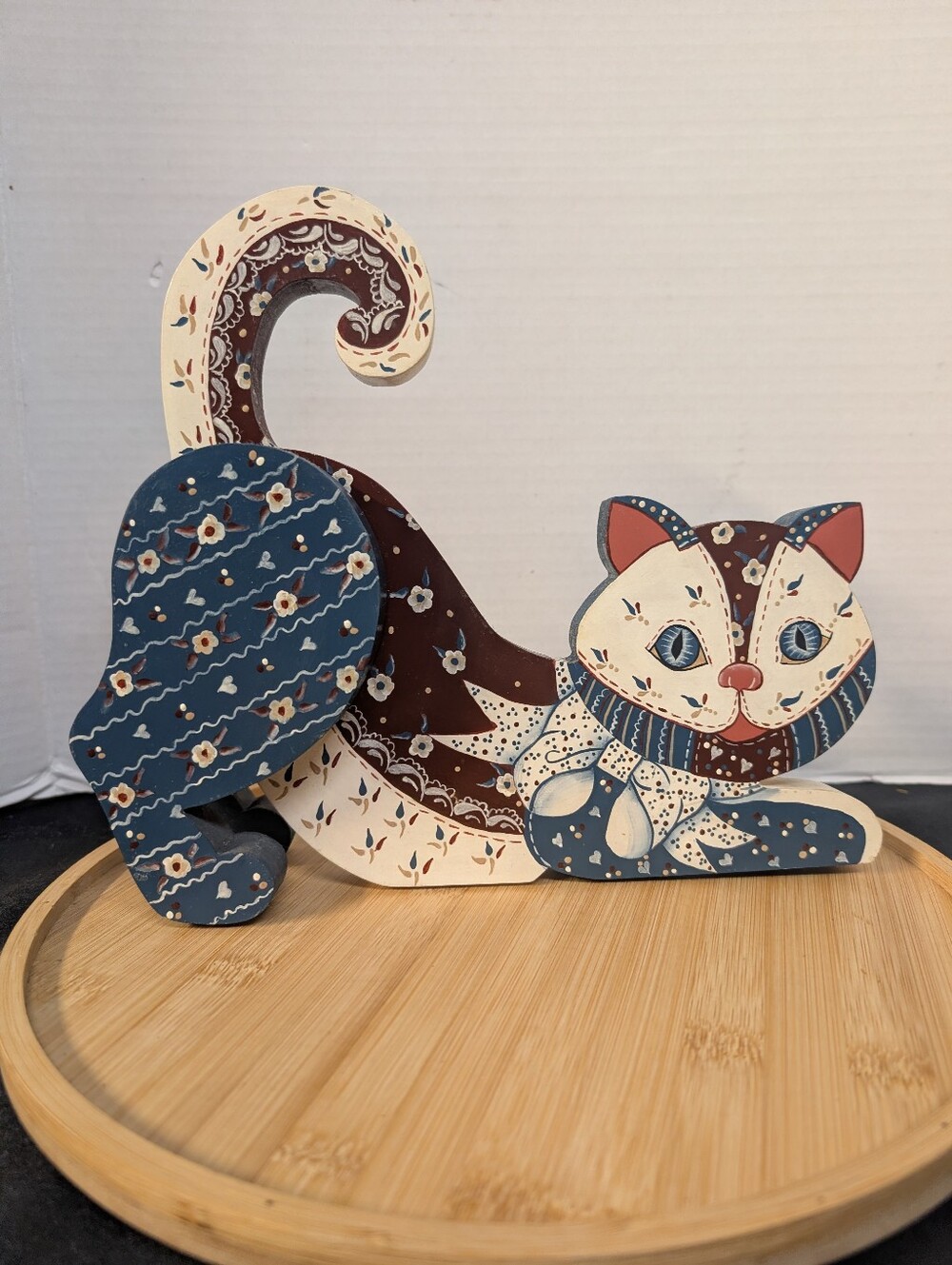 Vintage Handmade Hand painted Wooden Shelf Sitter Cat Folk Art Home Decor